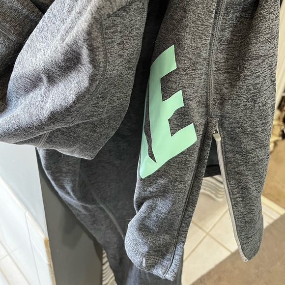 Womens Nike sweatpants - Picture 2 of 4